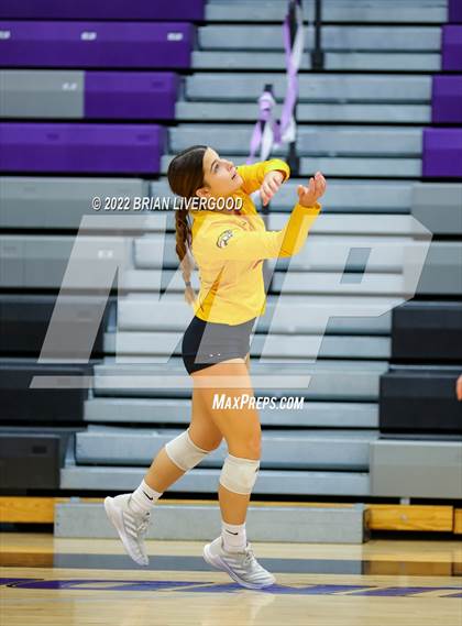 Thumbnail 2 in D'Evelyn vs. Coronado (CHSAA 4A Region 8 Playoff) photogallery.