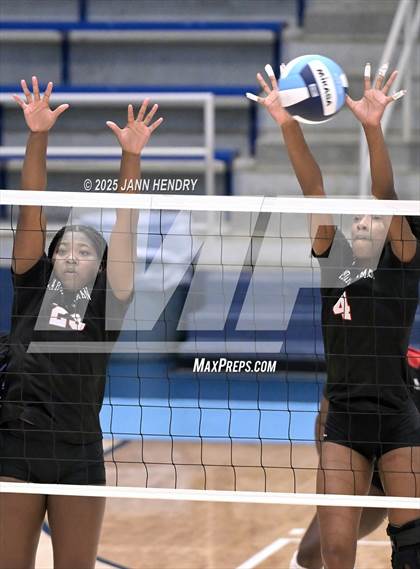 Thumbnail 2 in Cardinal Newman vs North Myrtle Beach (Dorman Tournament of Champions) photogallery.