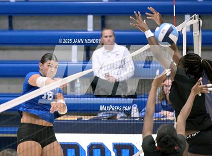 Thumbnail 1 in Cardinal Newman vs North Myrtle Beach (Dorman Tournament of Champions) photogallery.