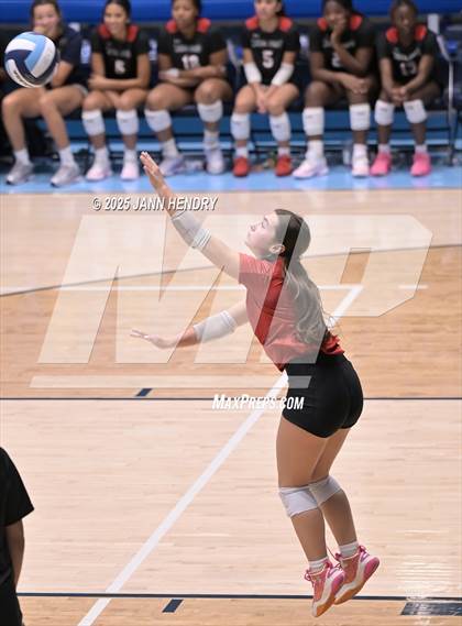 Thumbnail 1 in Cardinal Newman vs North Myrtle Beach (Dorman Tournament of Champions) photogallery.