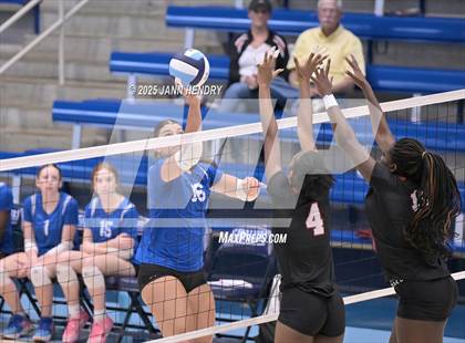 Thumbnail 2 in Cardinal Newman vs North Myrtle Beach (Dorman Tournament of Champions) photogallery.