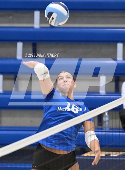 Thumbnail 3 in Cardinal Newman vs North Myrtle Beach (Dorman Tournament of Champions) photogallery.