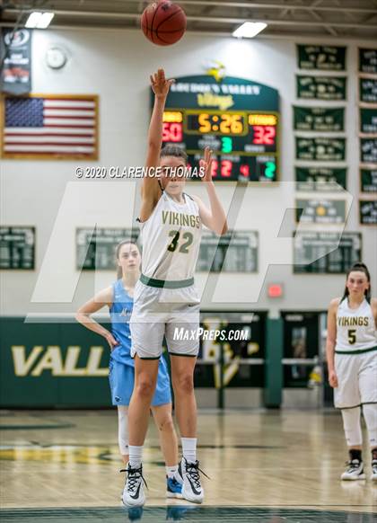 Thumbnail 1 in Loudoun Valley vs Millbrook (VHSL Region 4C Championship) photogallery.