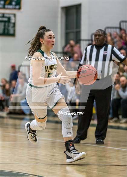 Thumbnail 3 in Loudoun Valley vs Millbrook (VHSL Region 4C Championship) photogallery.