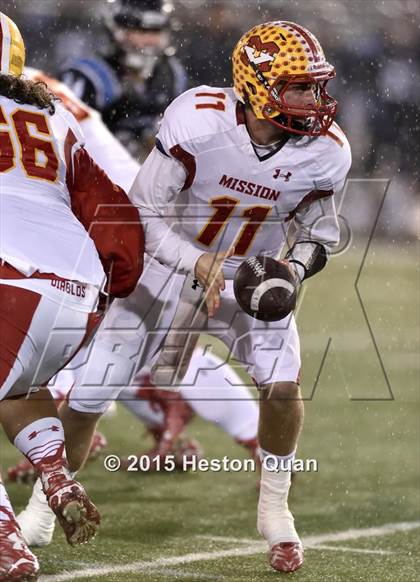 Thumbnail 3 in Bellarmine College Prep vs. Mission Viejo (CIF State Division 1-AA Final) photogallery.