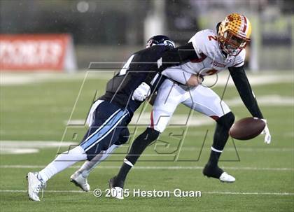 Thumbnail 2 in Bellarmine College Prep vs. Mission Viejo (CIF State Division 1-AA Final) photogallery.