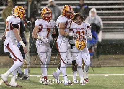 Thumbnail 2 in Bellarmine College Prep vs. Mission Viejo (CIF State Division 1-AA Final) photogallery.