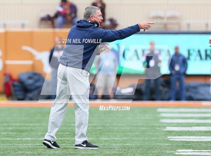 Thumbnail 3 in The Woodlands vs. Allen (UIL 6A Division 1 Semifinal) photogallery.