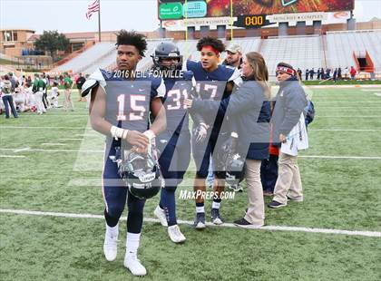 Thumbnail 1 in The Woodlands vs. Allen (UIL 6A Division 1 Semifinal) photogallery.