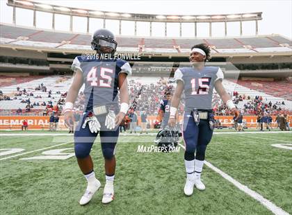 Thumbnail 1 in The Woodlands vs. Allen (UIL 6A Division 1 Semifinal) photogallery.