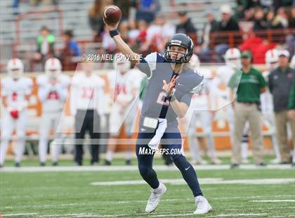 Thumbnail 2 in The Woodlands vs. Allen (UIL 6A Division 1 Semifinal) photogallery.