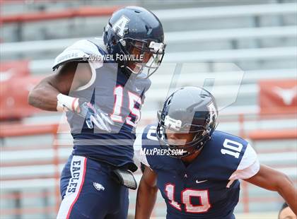 Thumbnail 2 in The Woodlands vs. Allen (UIL 6A Division 1 Semifinal) photogallery.