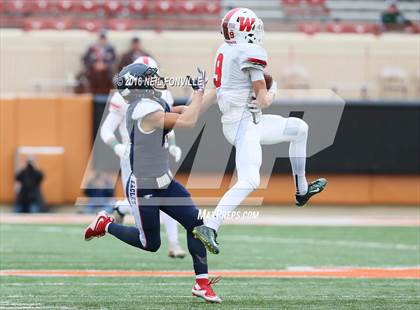 Thumbnail 1 in The Woodlands vs. Allen (UIL 6A Division 1 Semifinal) photogallery.
