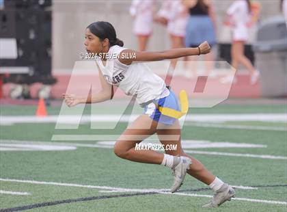 Thumbnail 1 in Grossmont vs. Cathedral Catholic (Honor Bowl) photogallery.