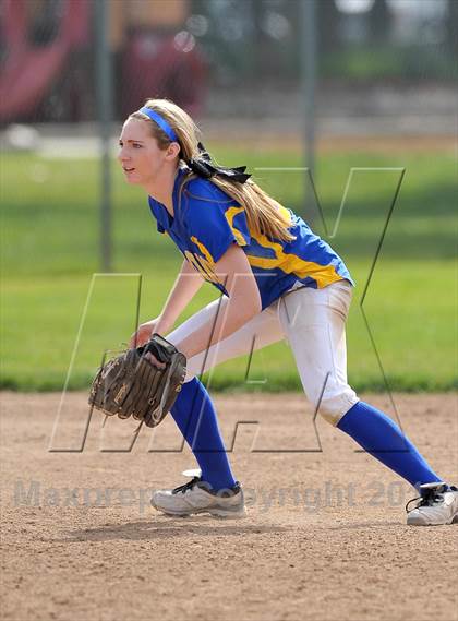 Thumbnail 1 in Del Campo vs. Galena (Victory Pre-Season T.O.C.) photogallery.