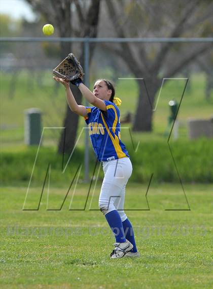 Thumbnail 3 in Del Campo vs. Galena (Victory Pre-Season T.O.C.) photogallery.