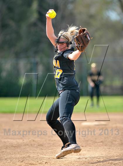 Thumbnail 3 in Del Campo vs. Galena (Victory Pre-Season T.O.C.) photogallery.
