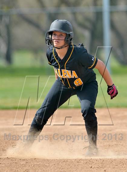 Thumbnail 3 in Del Campo vs. Galena (Victory Pre-Season T.O.C.) photogallery.