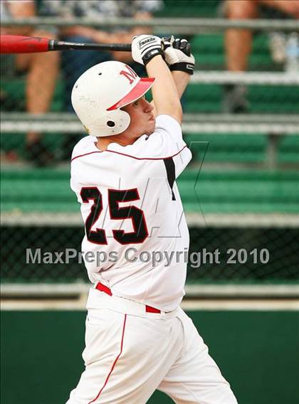 Thumbnail 3 in Maypearl vs Sunnyvale (Texas 2A Region ll Playoffs) photogallery.