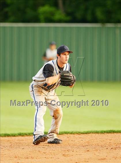 Thumbnail 2 in Maypearl vs Sunnyvale (Texas 2A Region ll Playoffs) photogallery.
