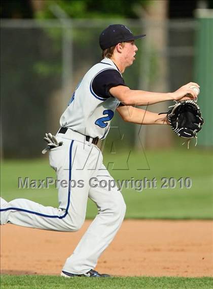 Thumbnail 2 in Maypearl vs Sunnyvale (Texas 2A Region ll Playoffs) photogallery.