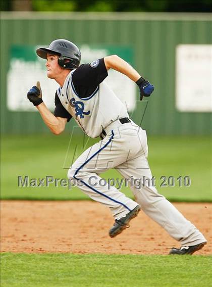 Thumbnail 3 in Maypearl vs Sunnyvale (Texas 2A Region ll Playoffs) photogallery.