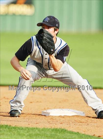 Thumbnail 2 in Maypearl vs Sunnyvale (Texas 2A Region ll Playoffs) photogallery.