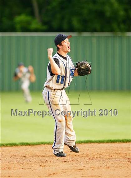 Thumbnail 1 in Maypearl vs Sunnyvale (Texas 2A Region ll Playoffs) photogallery.