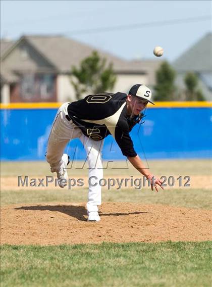 Thumbnail 3 in Oswego East vs. Streamwood photogallery.