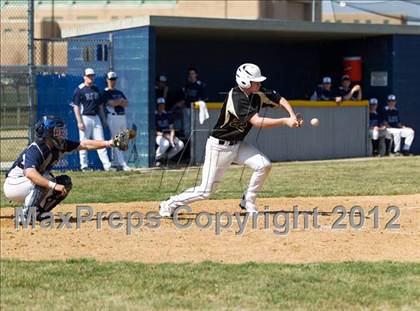 Thumbnail 2 in Oswego East vs. Streamwood photogallery.