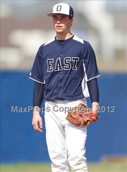 Thumbnail 1 in Oswego East vs. Streamwood photogallery.