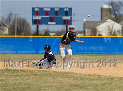 Thumbnail 1 in Oswego East vs. Streamwood photogallery.