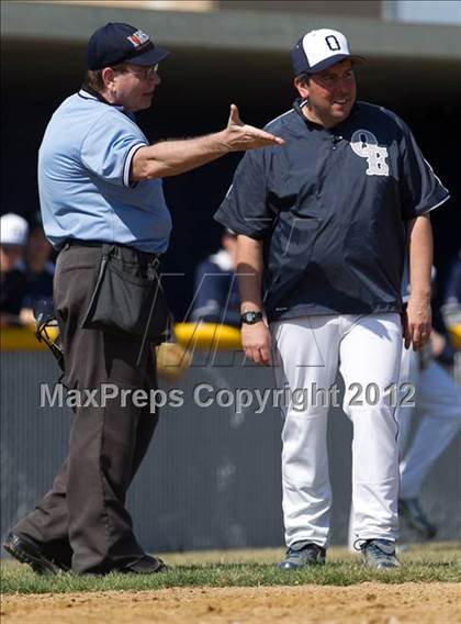 Thumbnail 2 in Oswego East vs. Streamwood photogallery.