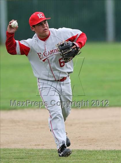 Thumbnail 3 in El Camino @ Carlmont photogallery.