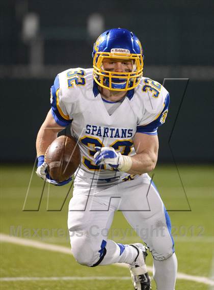 Thumbnail 1 in Maine-Endwell vs. Alden (NYSPHSAA Class B Semifinal) photogallery.
