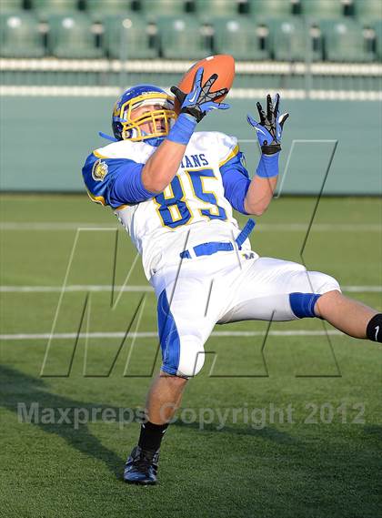 Thumbnail 2 in Maine-Endwell vs. Alden (NYSPHSAA Class B Semifinal) photogallery.