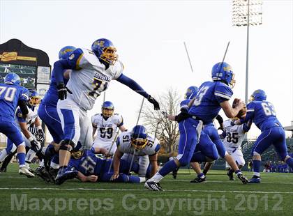 Thumbnail 2 in Maine-Endwell vs. Alden (NYSPHSAA Class B Semifinal) photogallery.