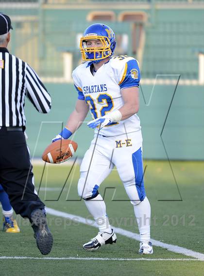 Thumbnail 2 in Maine-Endwell vs. Alden (NYSPHSAA Class B Semifinal) photogallery.