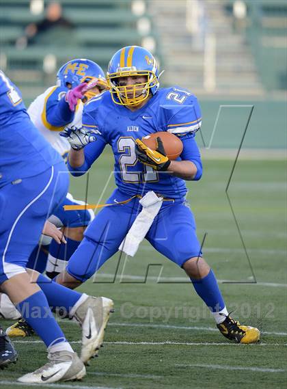 Thumbnail 1 in Maine-Endwell vs. Alden (NYSPHSAA Class B Semifinal) photogallery.