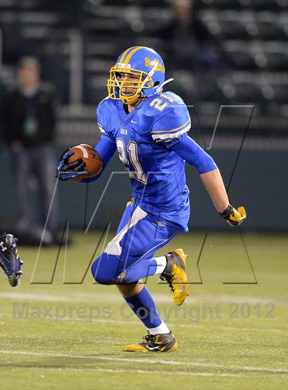 Thumbnail 3 in Maine-Endwell vs. Alden (NYSPHSAA Class B Semifinal) photogallery.