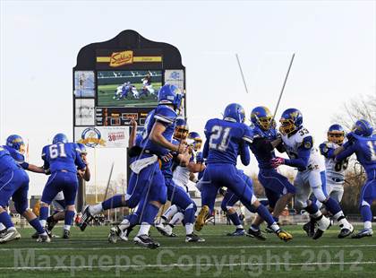 Thumbnail 2 in Maine-Endwell vs. Alden (NYSPHSAA Class B Semifinal) photogallery.