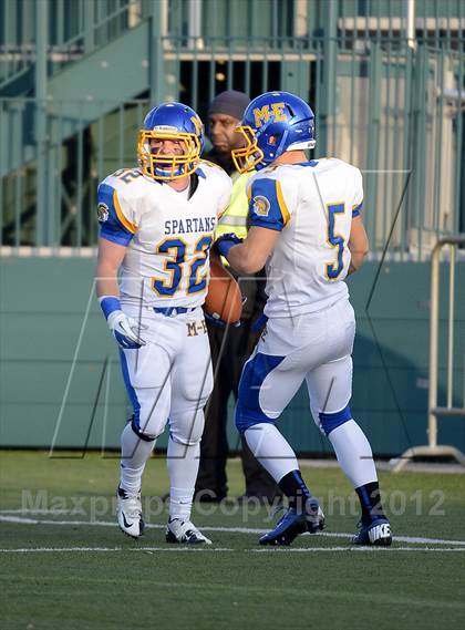 Thumbnail 3 in Maine-Endwell vs. Alden (NYSPHSAA Class B Semifinal) photogallery.