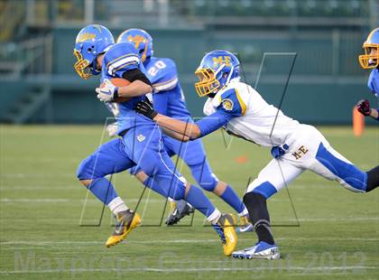 Thumbnail 1 in Maine-Endwell vs. Alden (NYSPHSAA Class B Semifinal) photogallery.