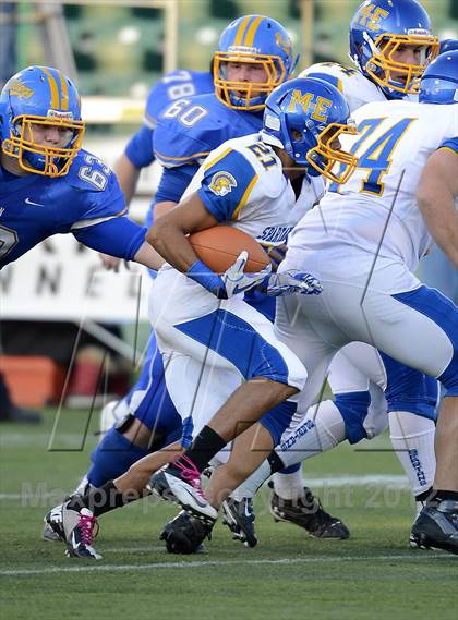 Thumbnail 3 in Maine-Endwell vs. Alden (NYSPHSAA Class B Semifinal) photogallery.
