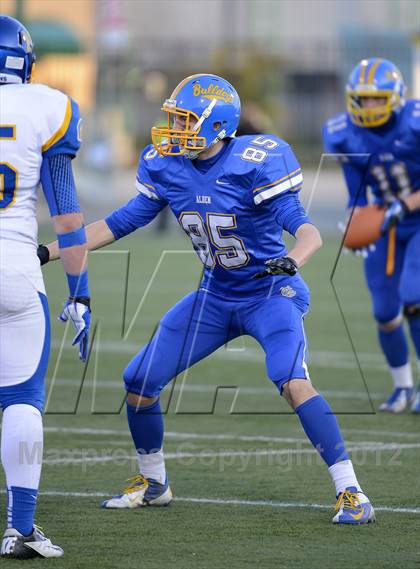 Thumbnail 2 in Maine-Endwell vs. Alden (NYSPHSAA Class B Semifinal) photogallery.