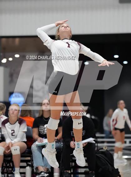 Thumbnail 1 in Riesel vs. Round Top-Carmine (Legends Invitational) photogallery.