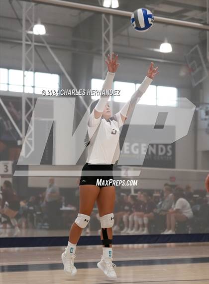 Thumbnail 2 in Riesel vs. Round Top-Carmine (Legends Invitational) photogallery.