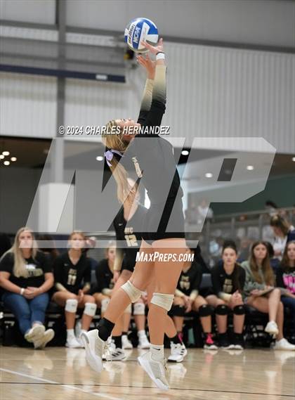 Thumbnail 1 in Riesel vs. Round Top-Carmine (Legends Invitational) photogallery.