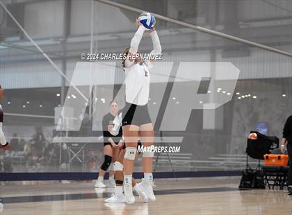 Thumbnail 3 in Riesel vs. Round Top-Carmine (Legends Invitational) photogallery.