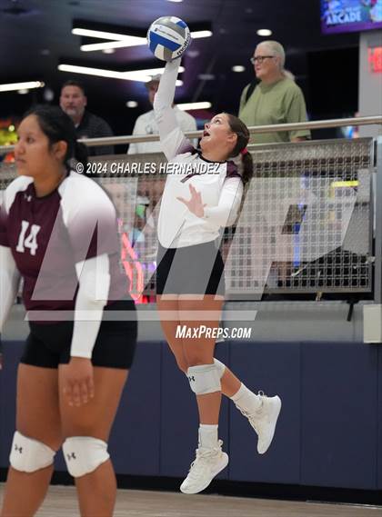 Thumbnail 3 in Riesel vs. Round Top-Carmine (Legends Invitational) photogallery.